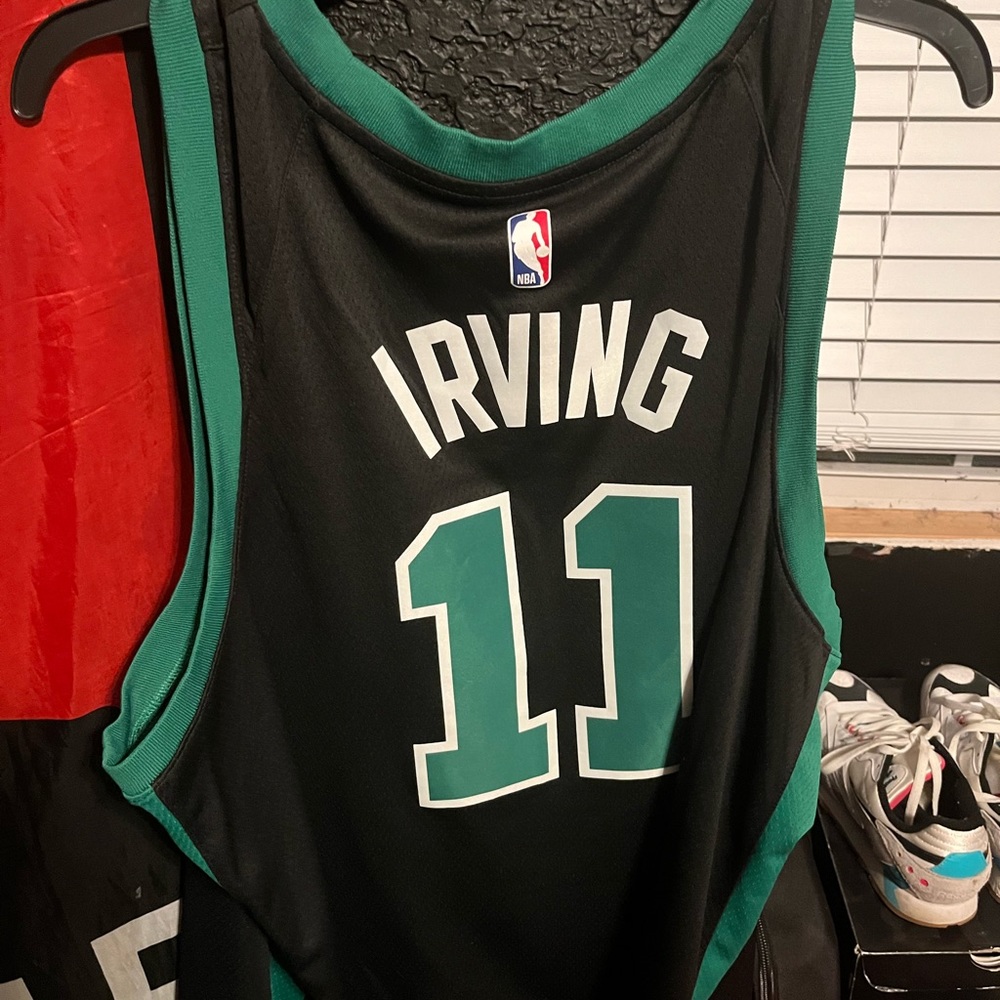 Kyrie Irving Jersey